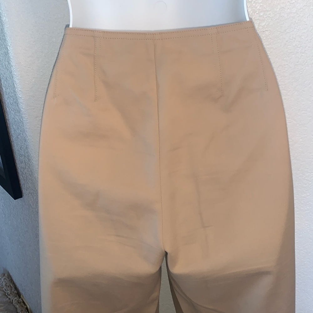 ST. JOHN Spring 2014 collection capri pant, cotton blend, side zip, ankle. 8 - Picture 7 of 17